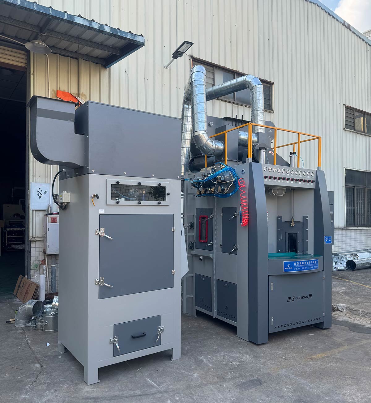 深圳百超機(jī)械轉(zhuǎn)盤式噴砂機(jī)實拍圖片