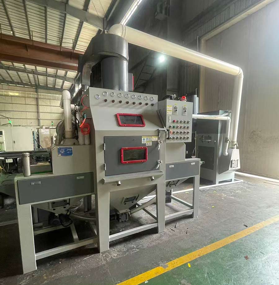 深圳百超機(jī)械輸送式自動(dòng)噴砂機(jī)