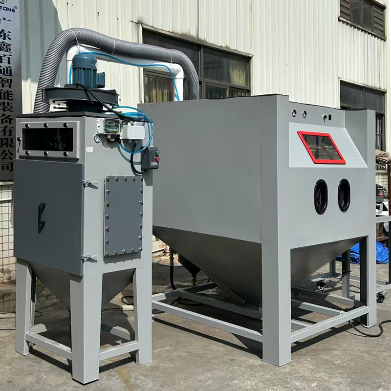 深圳百超廠家生產(chǎn)的小型手動噴砂機(jī)產(chǎn)品實(shí)拍圖片