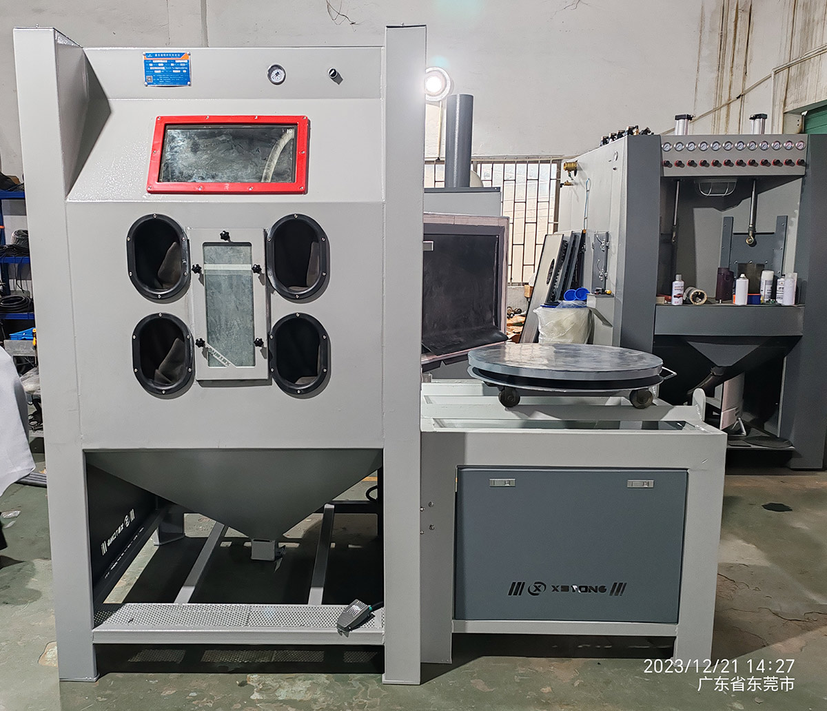 深圳百超噴砂機生產廠家制造的手動噴砂機實拍圖片
