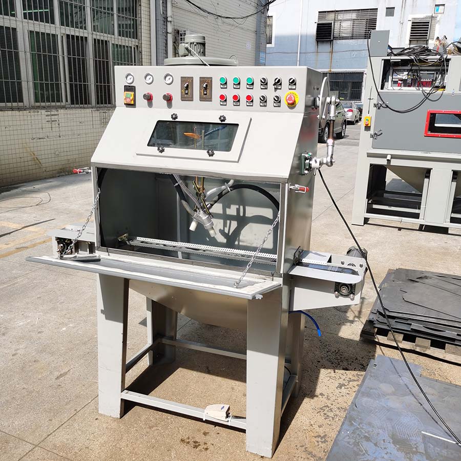 深圳百超機(jī)械液體濕式噴砂機(jī)設(shè)備