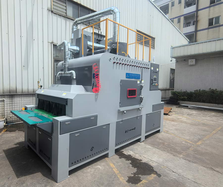 深圳百超機械輸送式自動噴砂機設備