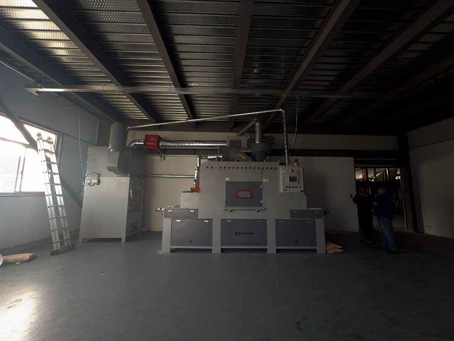 輸送式自動噴砂機設備